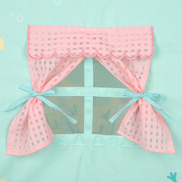 Product detail image of the window on the kid's tent.